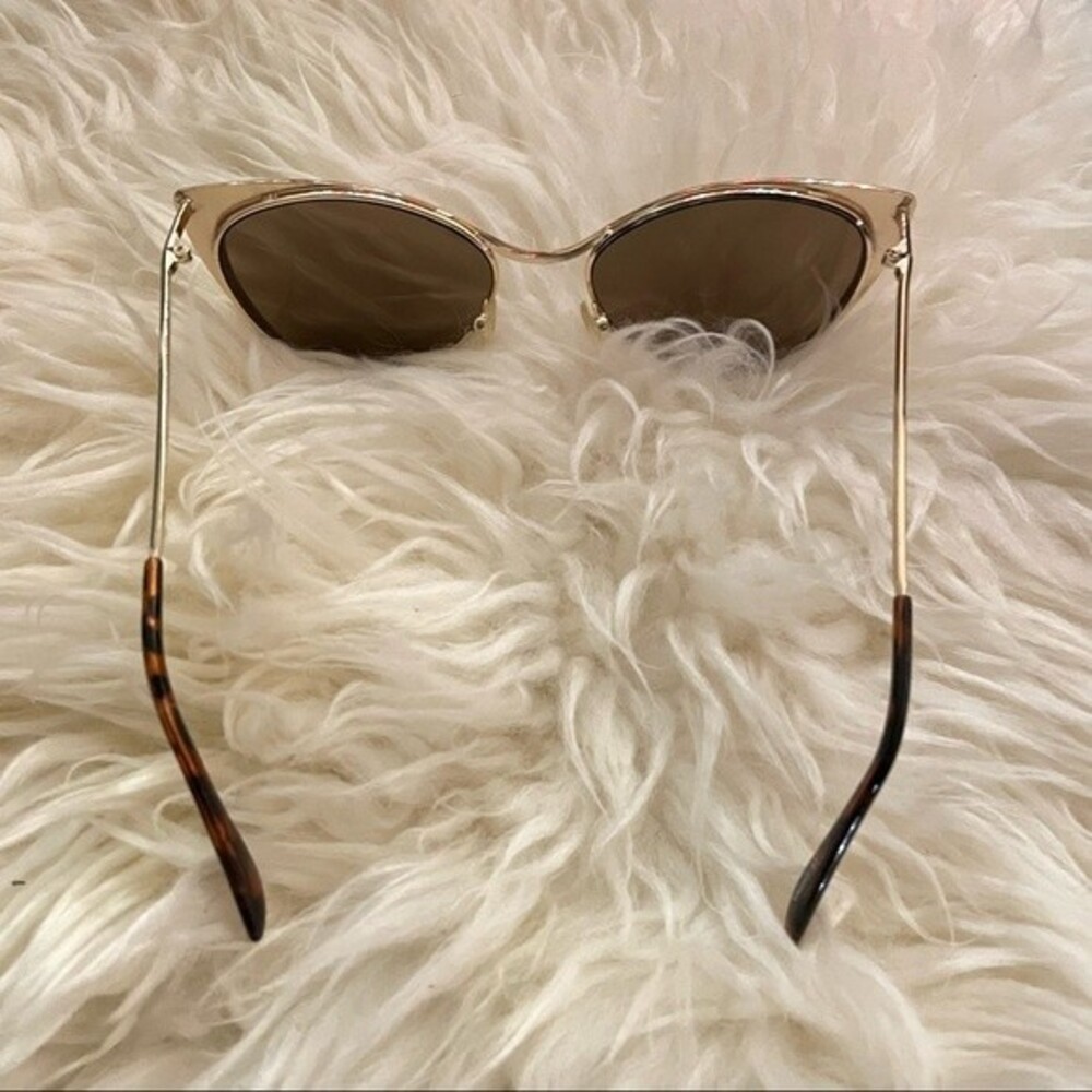 Holy Chic Bundle - image 6